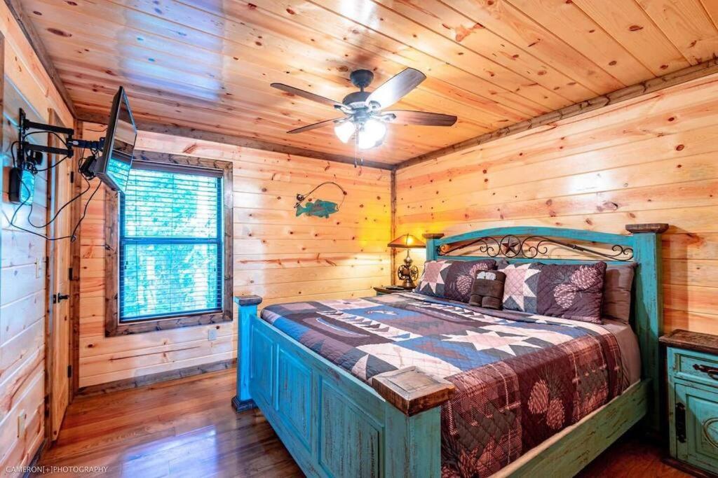 Iron Horse Lodge Sleeps 18, Games, Fire Pit, Hot Tub, Ev, More 布罗肯鲍 外观 照片