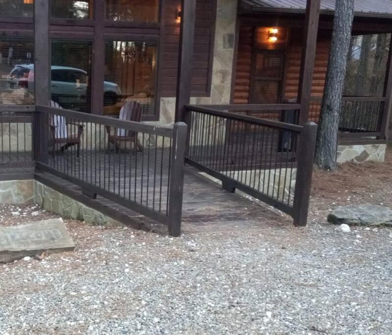 Iron Horse Lodge Sleeps 18, Games, Fire Pit, Hot Tub, Ev, More 布罗肯鲍 外观 照片
