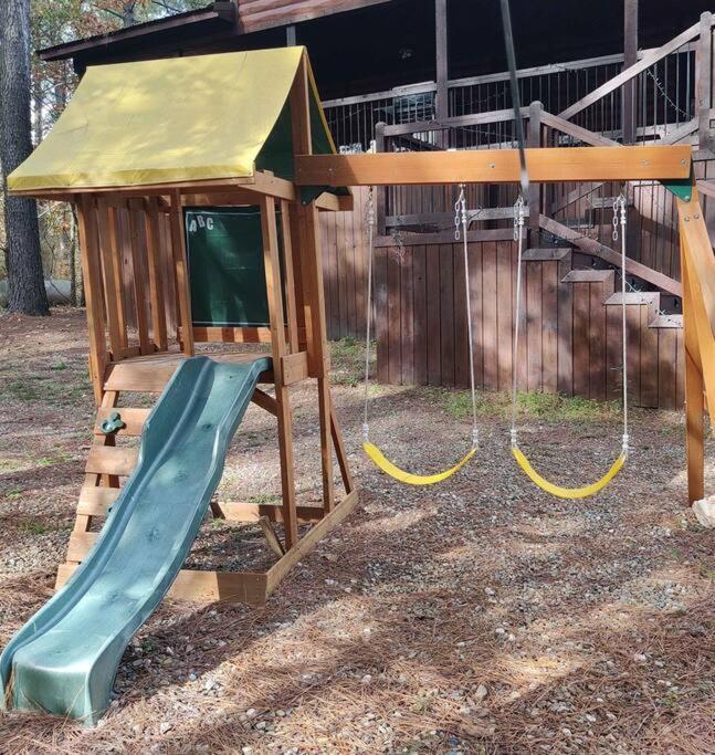Iron Horse Lodge Sleeps 18, Games, Fire Pit, Hot Tub, Ev, More 布罗肯鲍 外观 照片